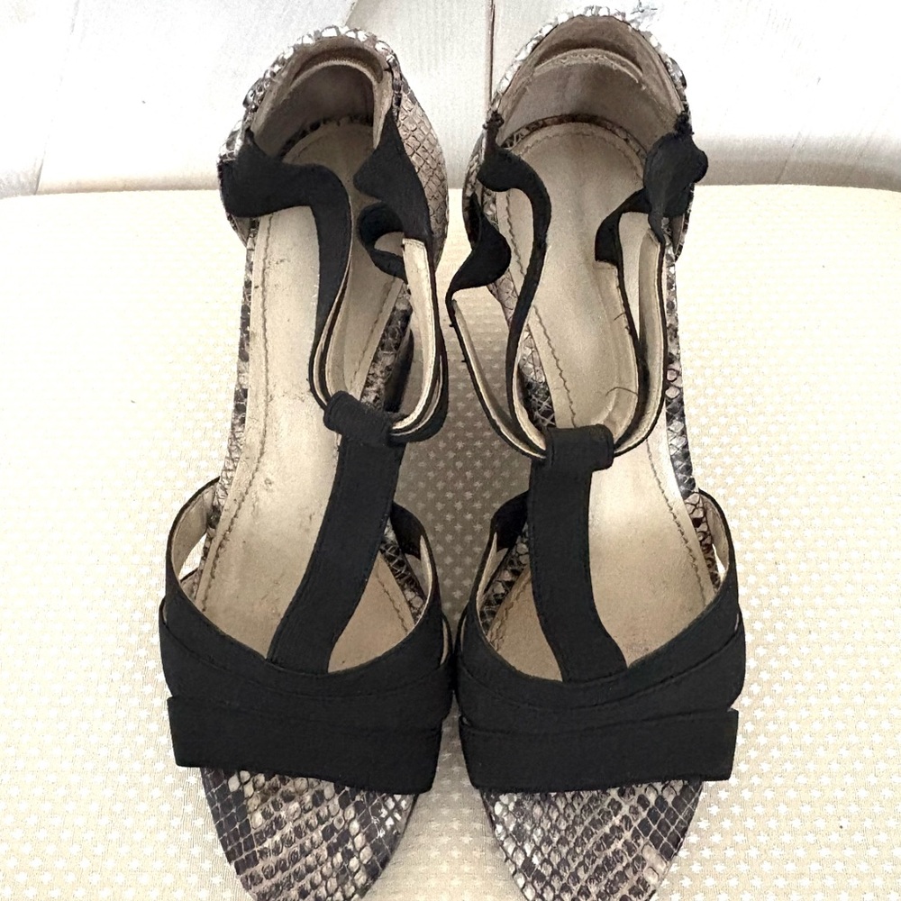 Calvin Klein python print black wedge sandals - Picture 9 of 10
